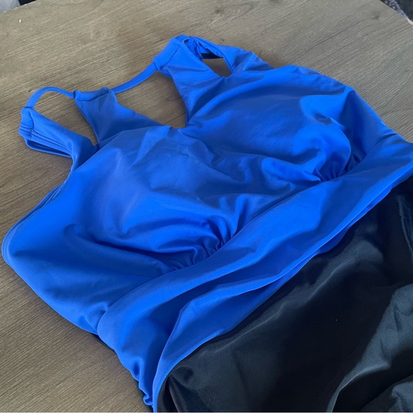 One piece Cupshe swimsuit - Picture 7 of 8